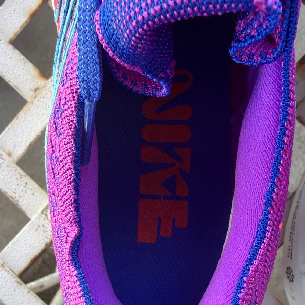Nike Women’s ZoomX Sneakers - Picture 3 of 7